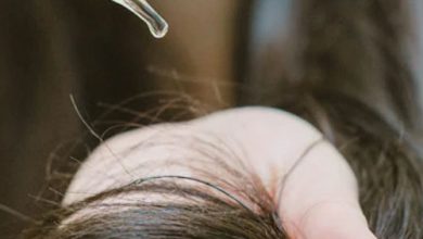 صورة مالا تعرفينه عن فوائد و طريقة استخدام سيروم الشعر